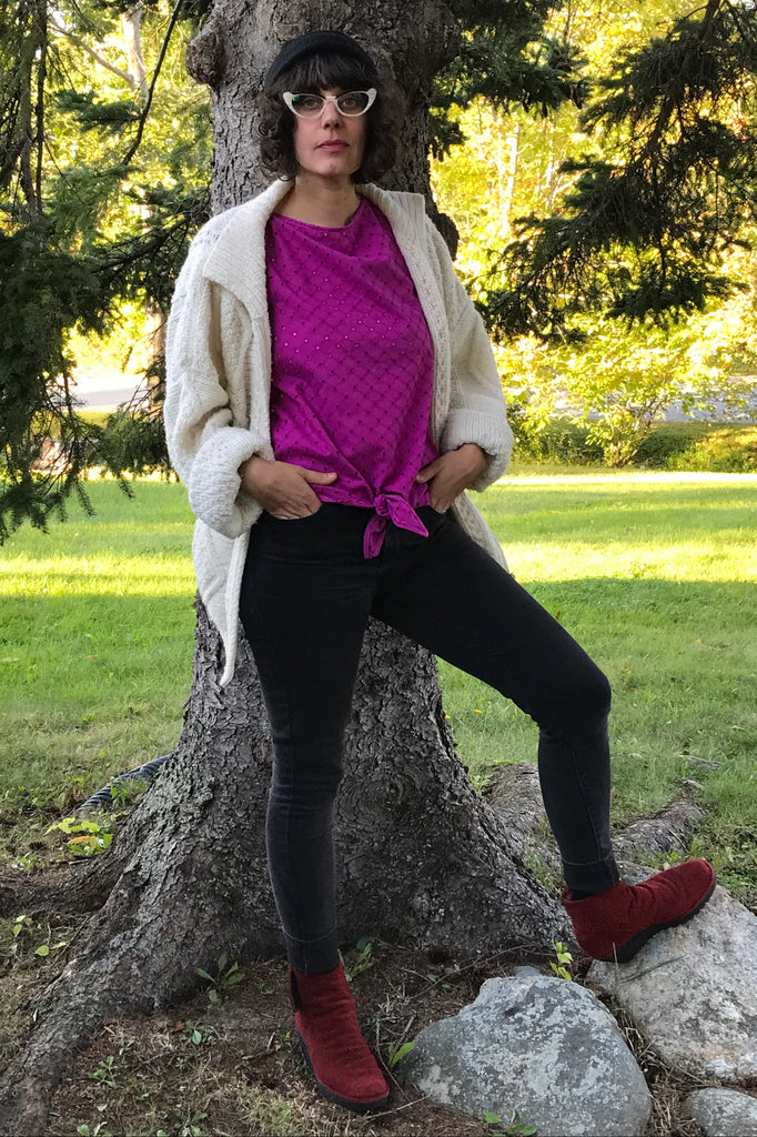 Front-tie shirt in Raspberry